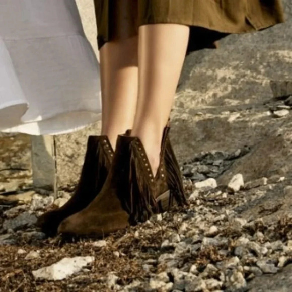 NWT Myra Boho Western Leather Tassel Booties 10 - Picture 7 of 7